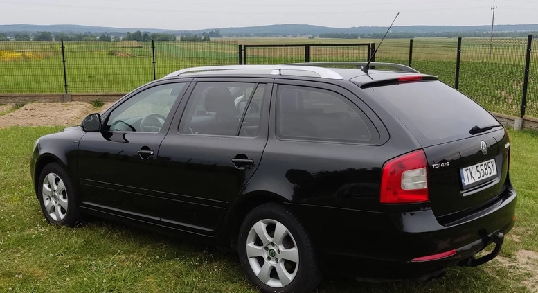 Skoda Octavia cena 16500 przebieg: 235800, rok produkcji 2009 z Kielce małe 191